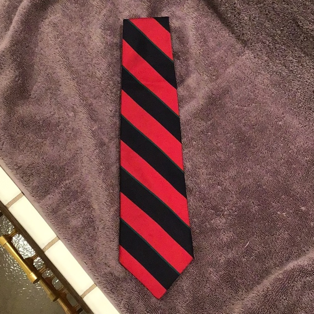 Brooks Brothers Red and Black Striped Silk Tie used conditions